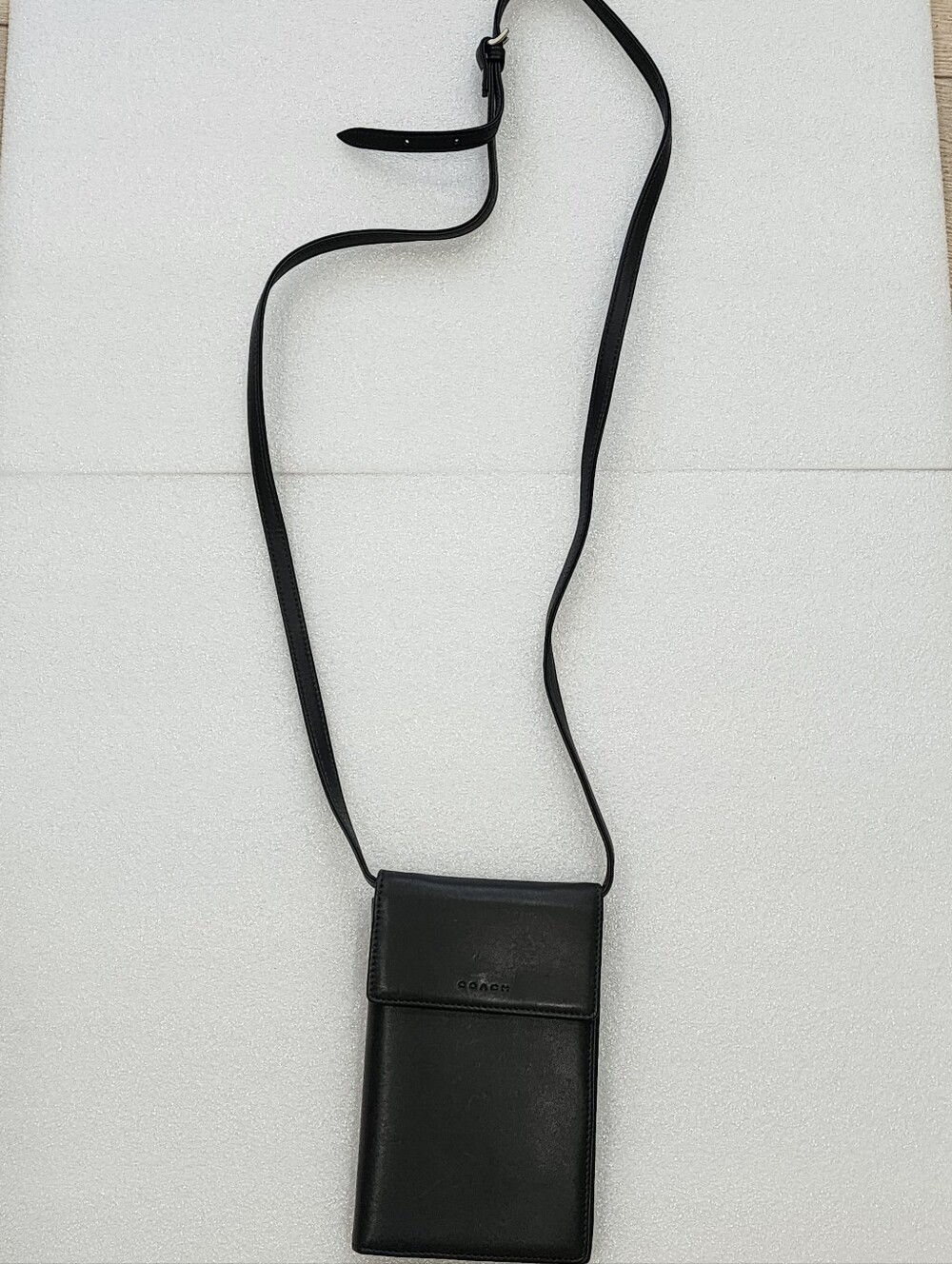 COACH Crossbody Swing Wallet Clutch Black Leather Trifold 7198